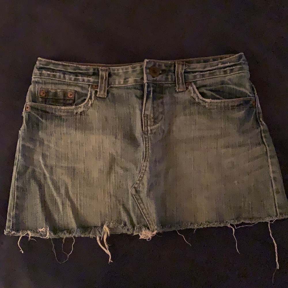 American Eagle distressed denim skirt